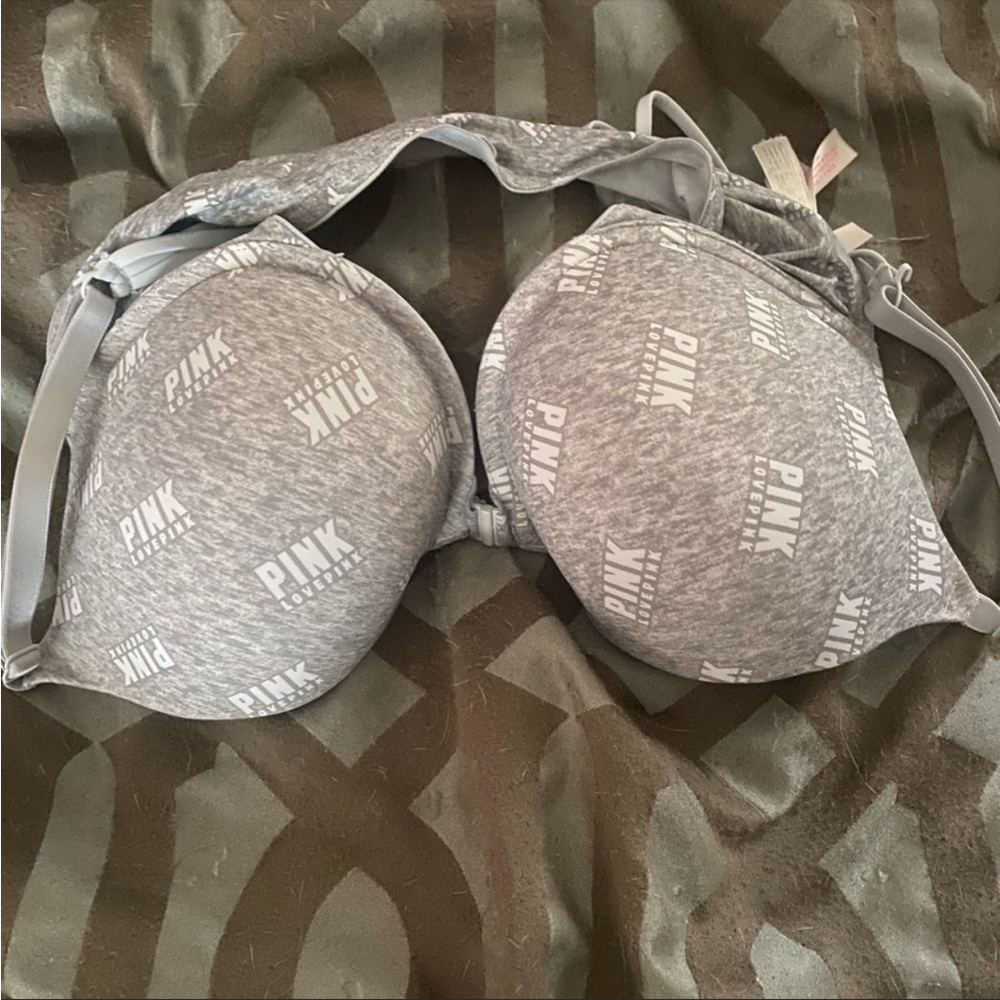 2 Victoria secret underwire bras